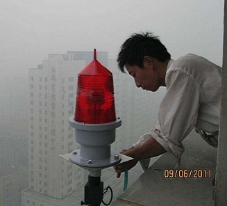 新疆烟囱安装航空障碍灯主副灯控制方式