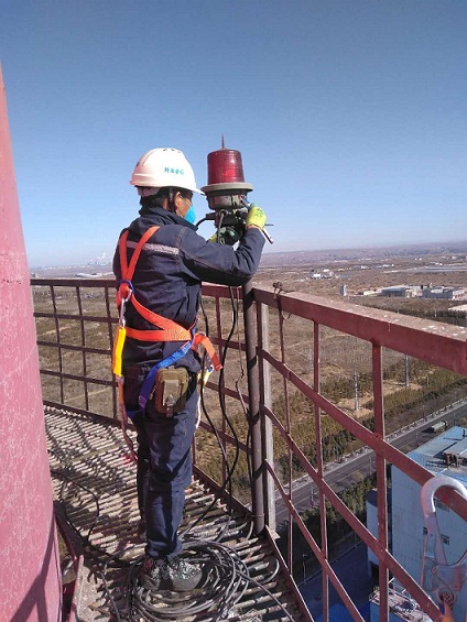 西宁烟囱航空障碍灯的安装修复技术要求