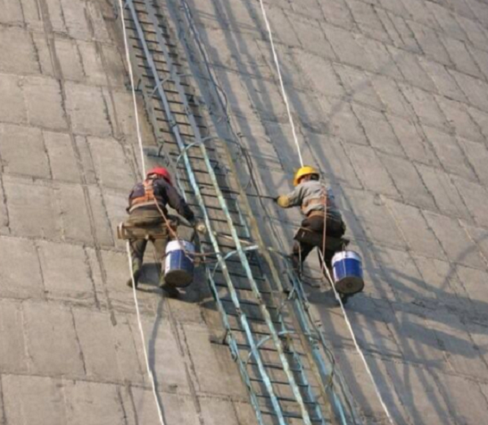 新疆烟囱爬梯护网平台安装步骤说明