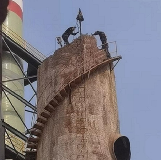 郑州烟囱拆除公司:专业拆除施工,注重安全环保