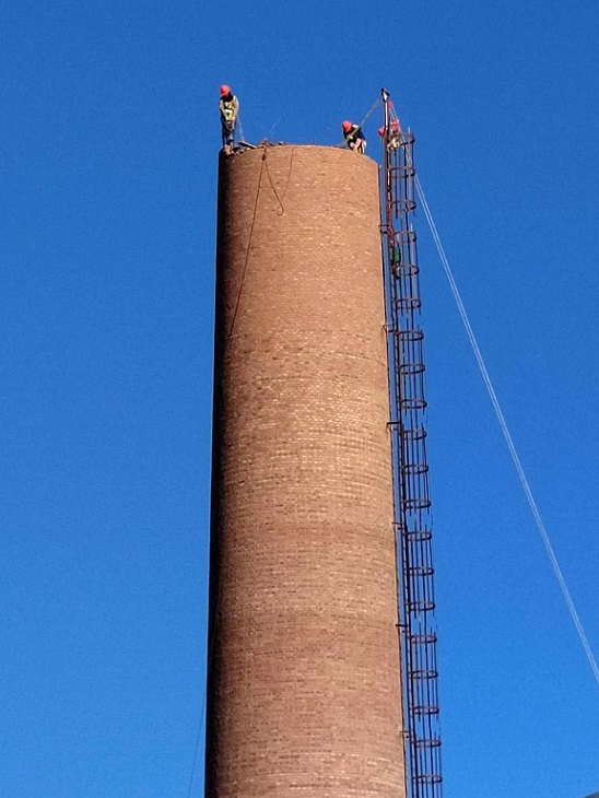 兰州烟囱拆除公司:专业施工,确保安全与环保